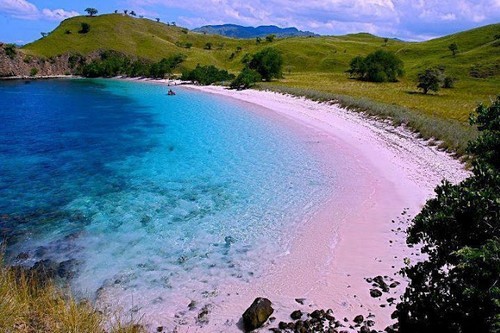Tangsi beach lombok