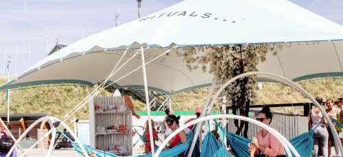 Weekendtip: Zen bij deze tijdelijke hotspot op het strand!