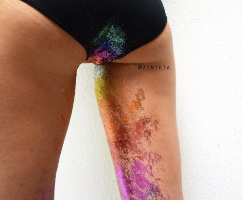 stretch-marks-imperfections-painting-rainbow-body-art-zinteta-11-5975933b3096f__700