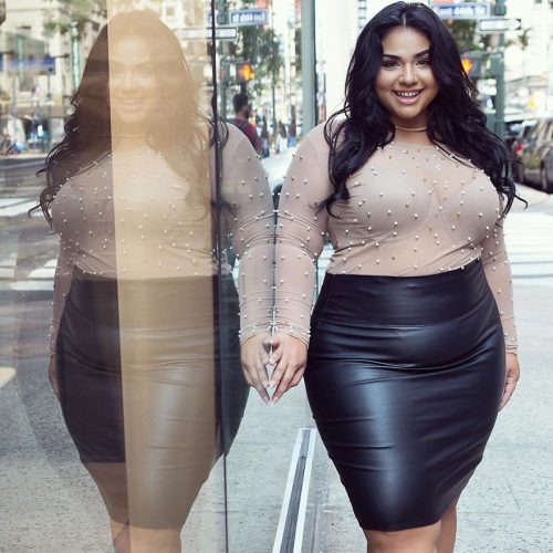 Plus-Size-Models-make-photoshop-in-photography-to-address-a-very-serious-subject-59f190afaeb42__880
