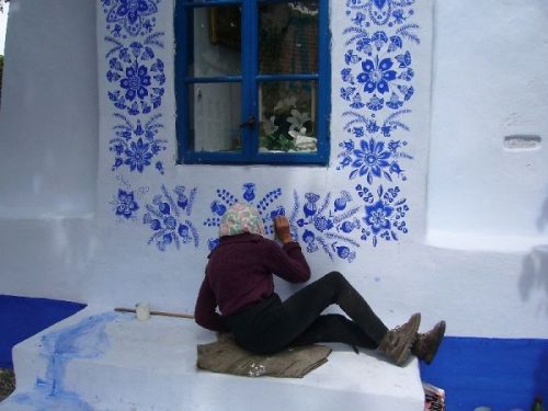 house-painting-90-year-old-grandma-agnes-kasparkova-16-59d334ed4fbd4__700